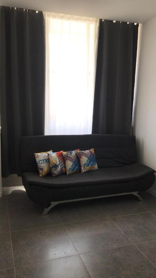Isramax Low-Cost Apartment Near The Sea. Bat Yam Buitenkant foto