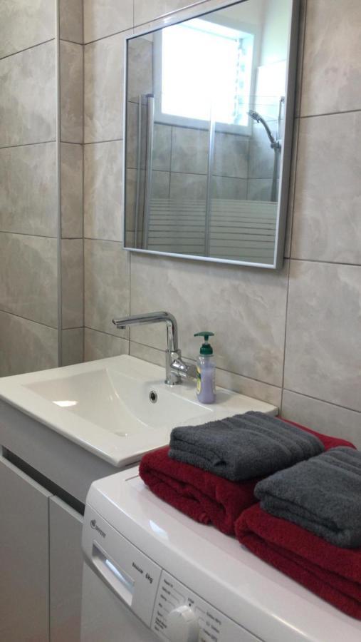 Isramax Low-Cost Apartment Near The Sea. Bat Yam Buitenkant foto