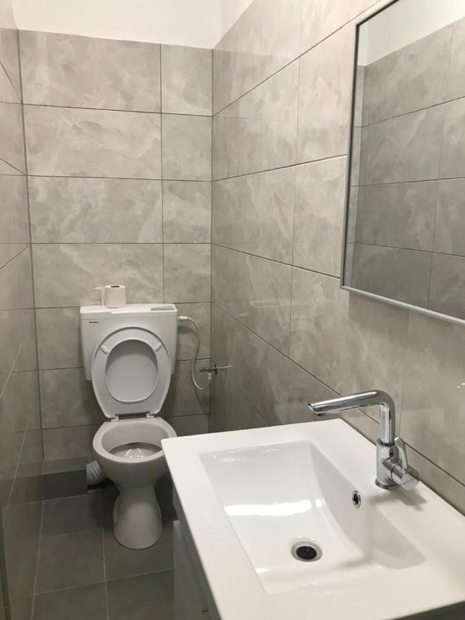 Isramax Low-Cost Apartment Near The Sea. Bat Yam Buitenkant foto