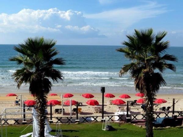 Isramax Low-Cost Apartment Near The Sea. Bat Yam Buitenkant foto